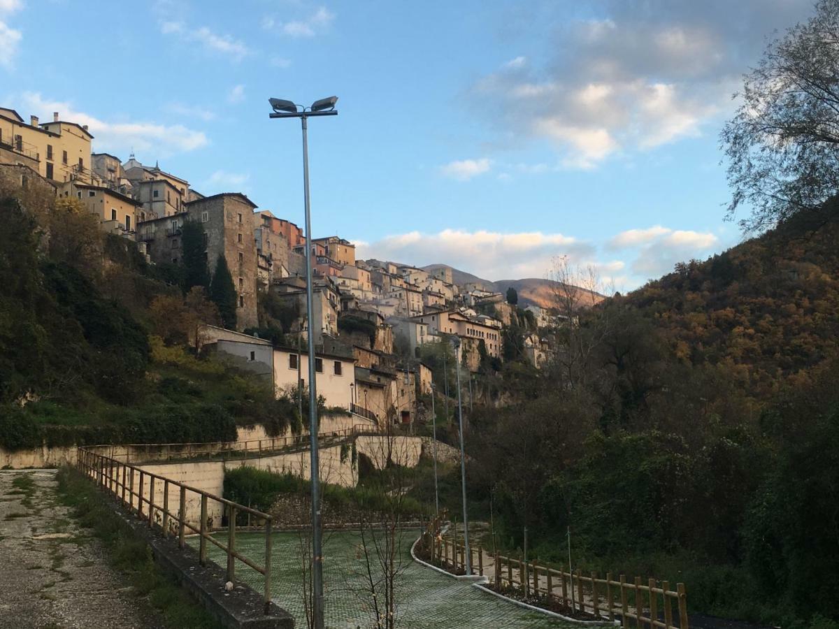 Casa Ai Piedi Della Riserva Naturale Pettorano sul Gizio Exterior photo